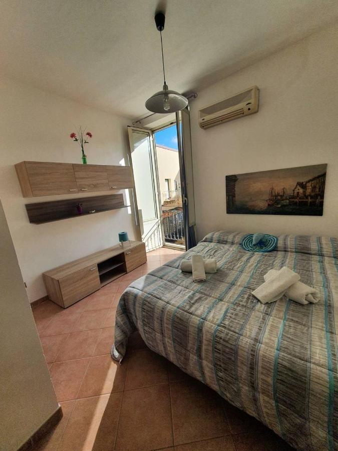 Al Cortile Di Maqueda Apartment Palermo Ngoại thất bức ảnh