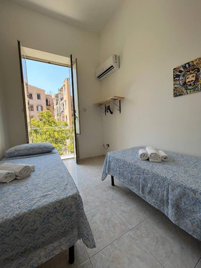 Al Cortile Di Maqueda Apartment Palermo Ngoại thất bức ảnh