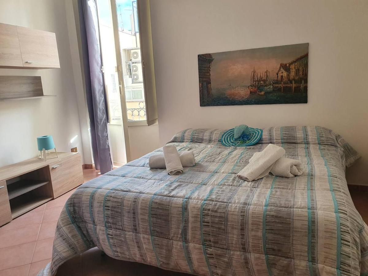 Al Cortile Di Maqueda Apartment Palermo Ngoại thất bức ảnh