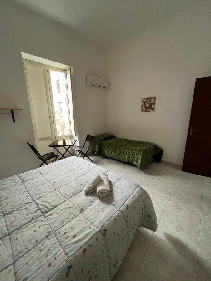Al Cortile Di Maqueda Apartment Palermo Ngoại thất bức ảnh