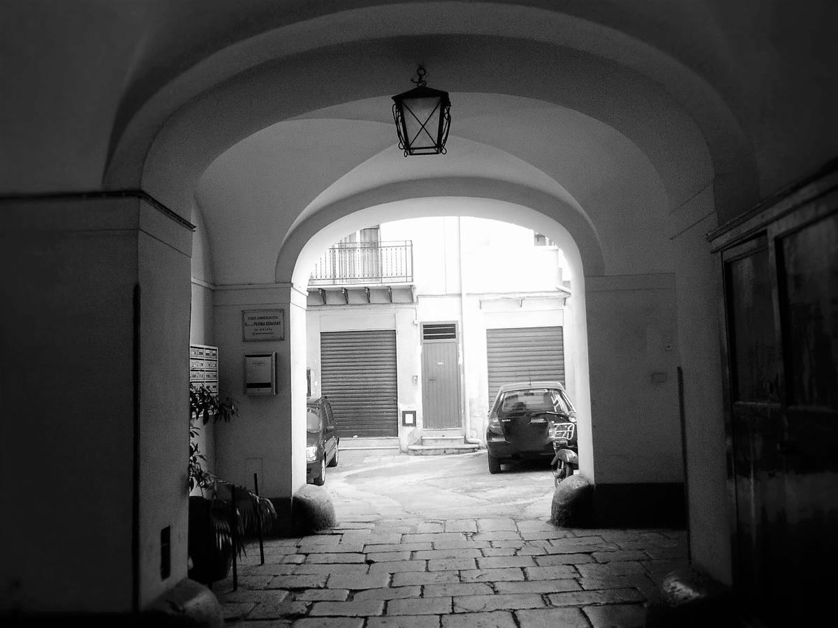 Al Cortile Di Maqueda Apartment Palermo Ngoại thất bức ảnh